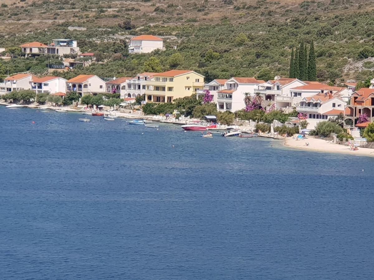 Jakoubek * Rogoznica (Sibenik-Knin)